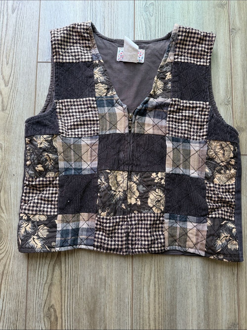 New Directions Brown and Cream Patterned Vest with Floral Label